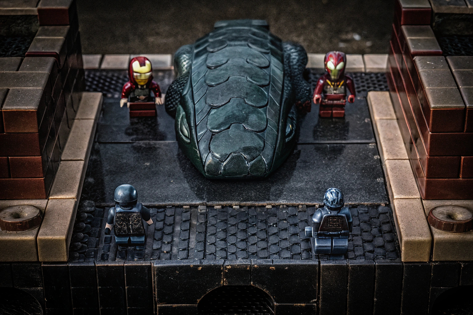 Das LEGO Marvel Avengers vs. Leviathan Set mit den Avengers-Minifiguren. LEGO Avengers Set mit Minifiguren