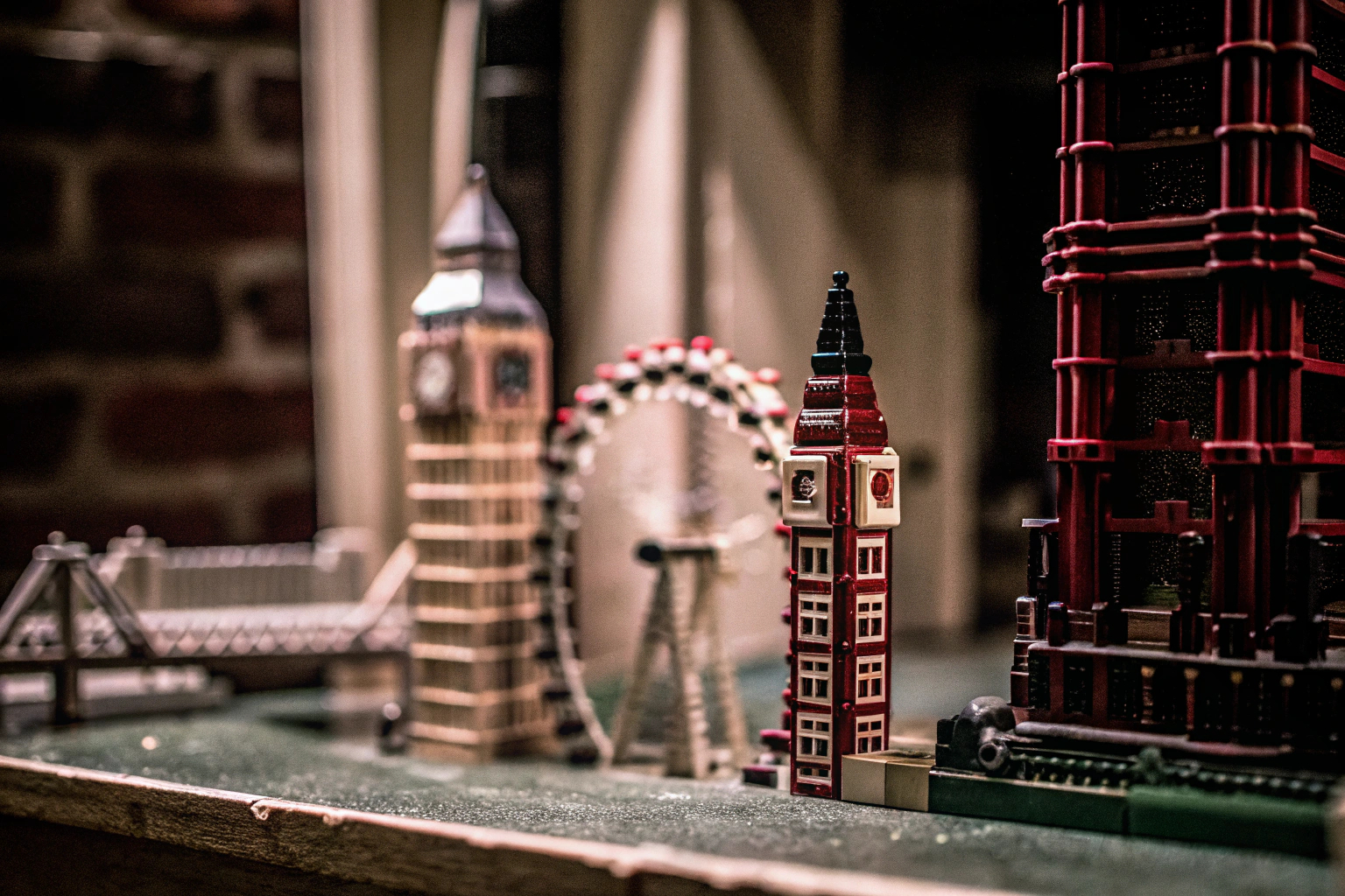 Detailaufnahme des LEGO Architecture London Skyline-Sets mit ikonischen Wahrzeichen. LEGO Architecture London Skyline