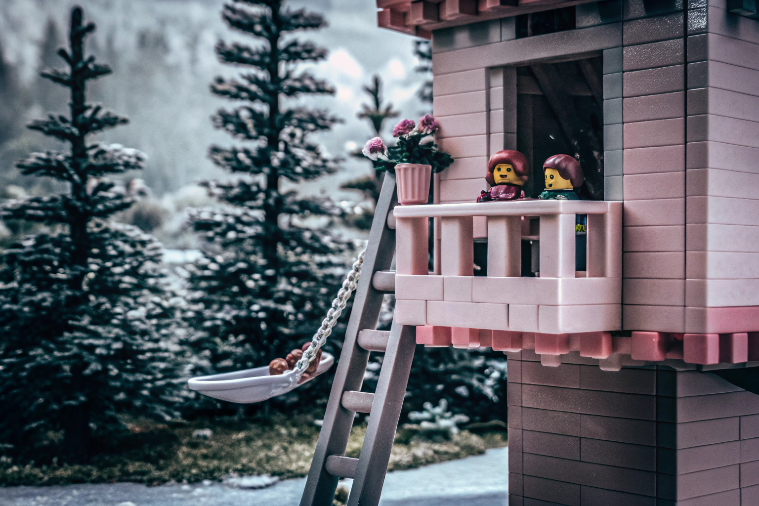 LEGO Friends Baumhaus im Abenteuercamp mit Spielfiguren und Tieren LEGO Baumhaus im Abenteuercamp